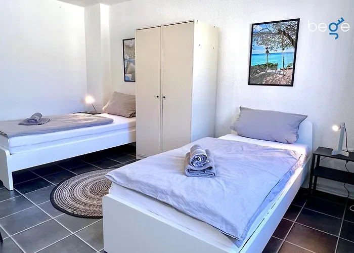 Bege Corporate Living Lejlighed *